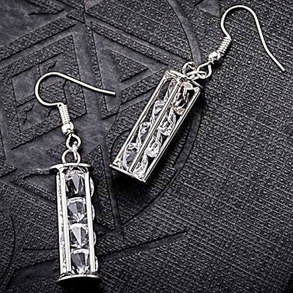 Jewelry - 18k White Gold Plated Crystal Column Earrings!